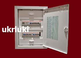 Ревизионная дверка для электросчетчика